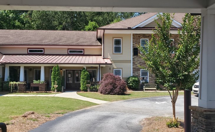 daybreak-village-senior-living-30144