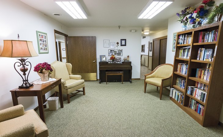 brookdale-winona-55987-37560_7