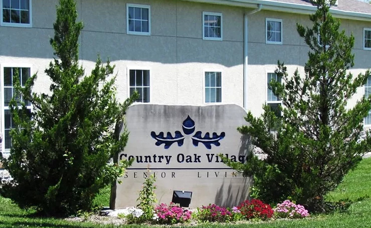 country-oak-village-64029