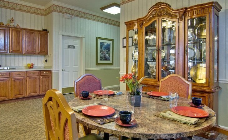 lakewood-senior-living-65810-38130_3