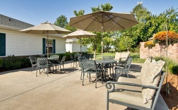 lakewood-senior-living-65810-38130_6