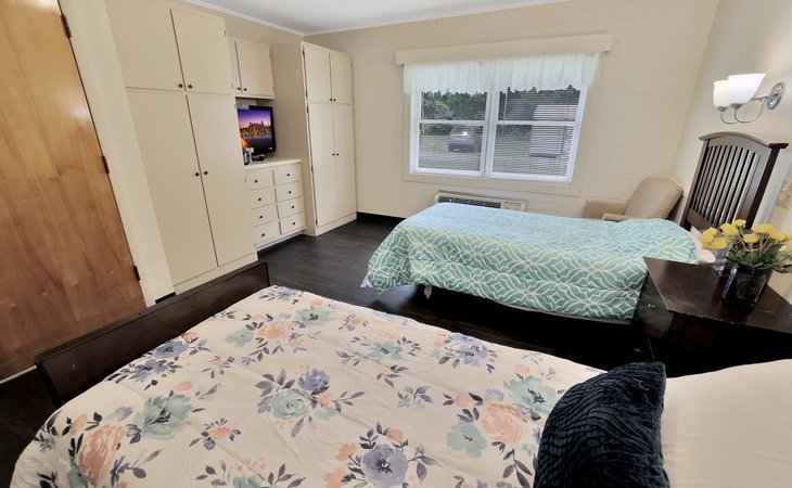 yadkin-valley-senior-living-28621-38305_4