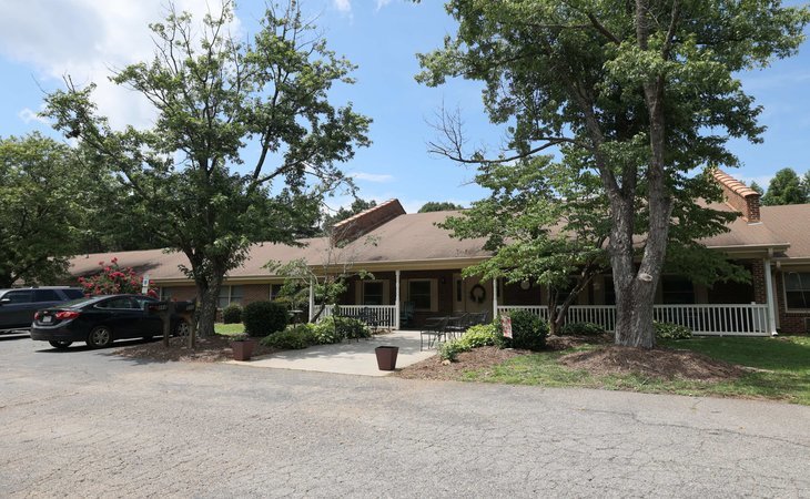 yadkin-valley-senior-living-28621-38305_5