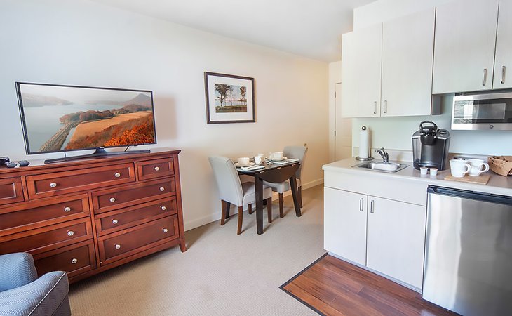 peregrine-senior-living-at-shaker-12204-39268_11