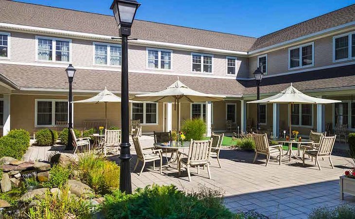 peregrine-senior-living-at-delmar-place-12054-39376_2