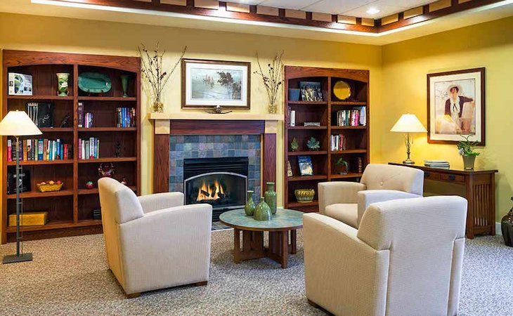 peregrine-senior-living-at-delmar-place-12054-39376_3