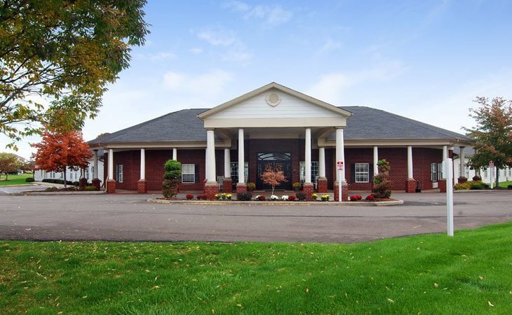 lorain-estates-senior-living-44053