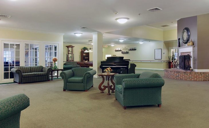 broadway-creek-senior-living-44256-40011_2