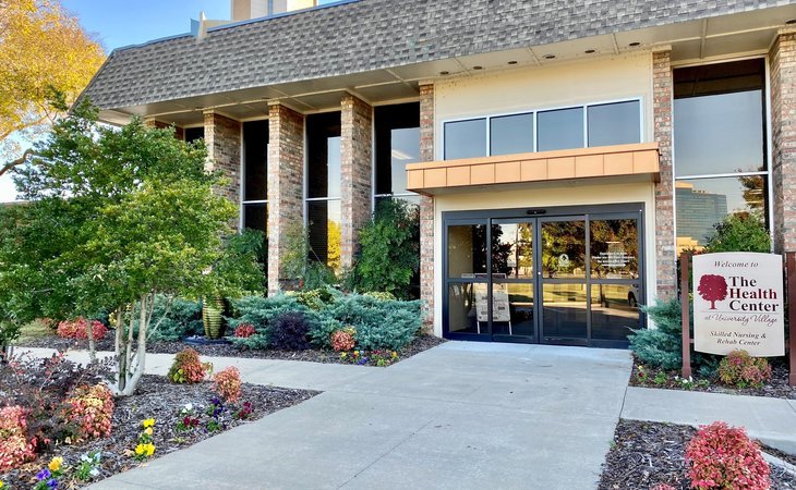 university-village-retirement-community-74137-40315_3