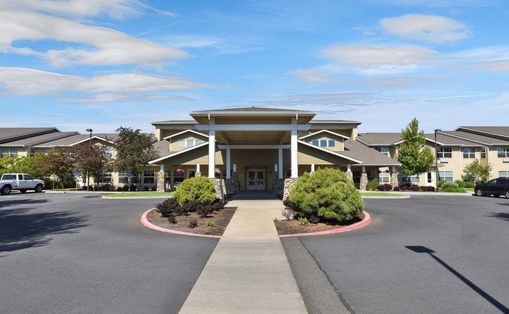 prestige-senior-living-high-desert-97701