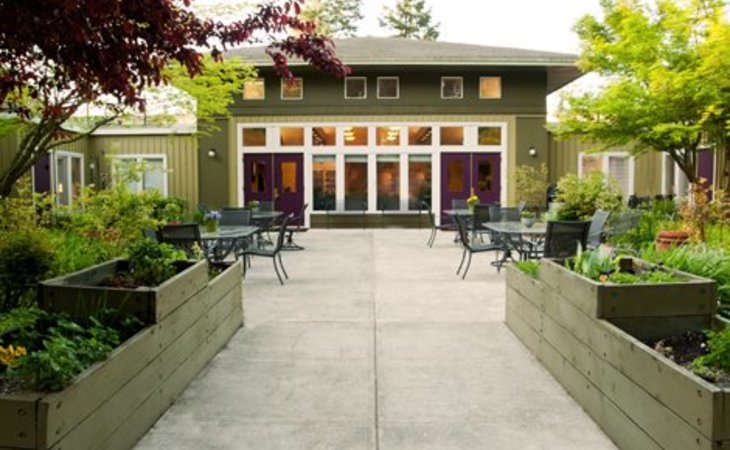 pacific-gardens-alzheimer-s-special-care-center-97230