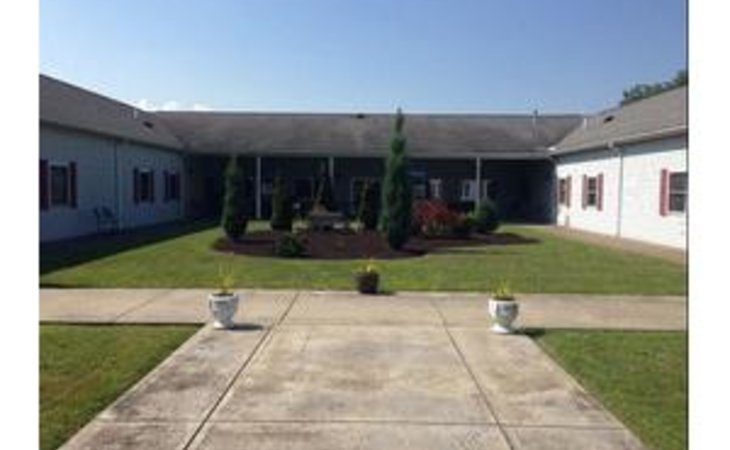 hillside-manor-personal-care-home-15401