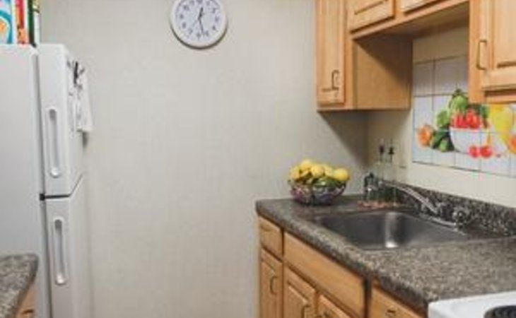 charlesgate-senior-living-center-02904-42146_5