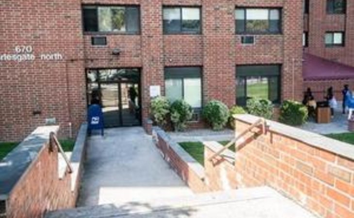 charlesgate-senior-living-center-02904-42146_8