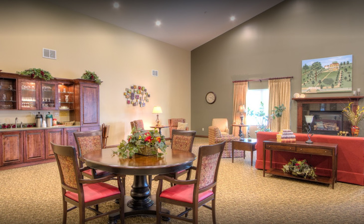 carlyle-healthcare-and-senior-living-62231-4244_4