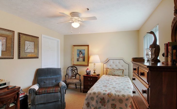 american-house-hamilton-place-37421-42519_7
