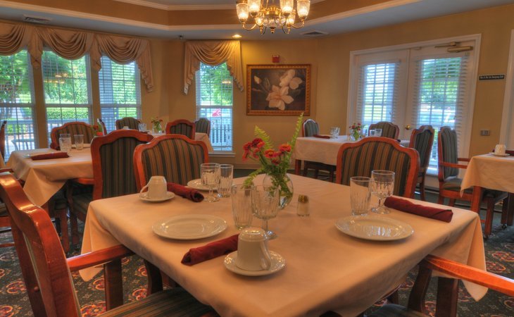 charter-senior-living-of-gallatin-37066-42575_5