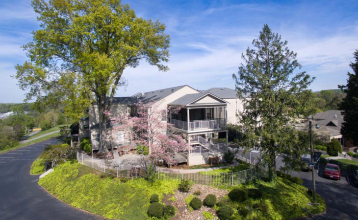 river-oaks-place-loudon-37774-42669_1