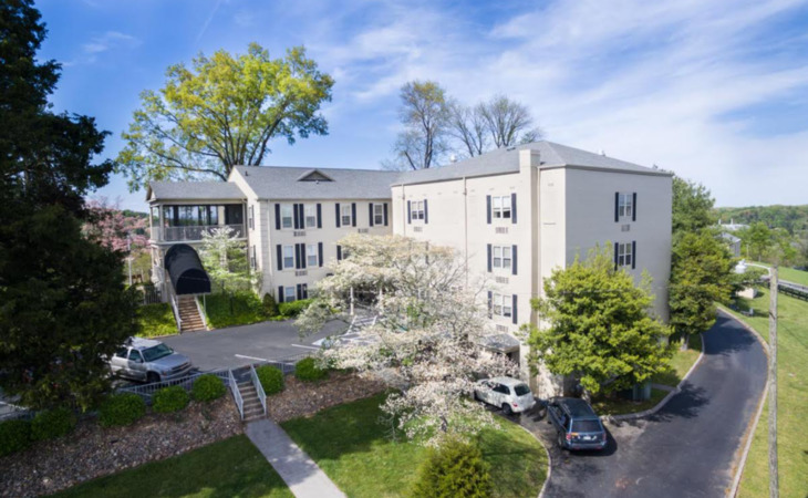 river-oaks-place-loudon-37774-42669_2