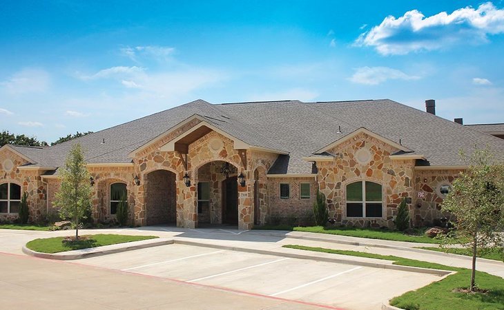 avalon-memory-care-arlington-7200-76001