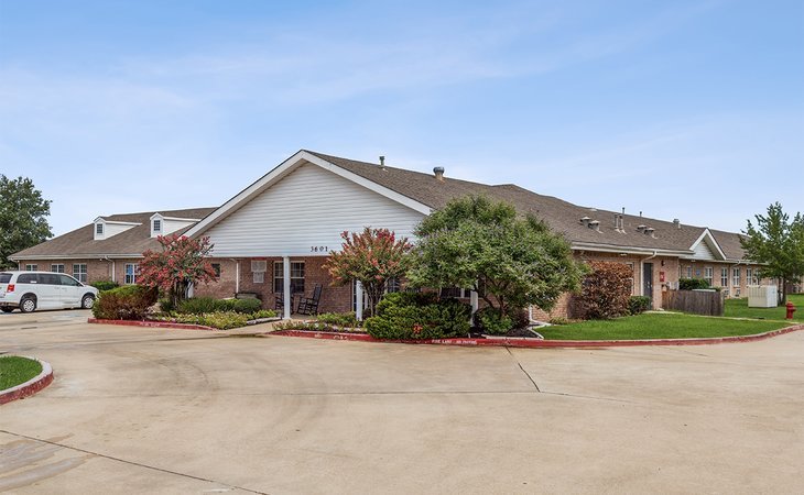 bluebonnet-place-77845