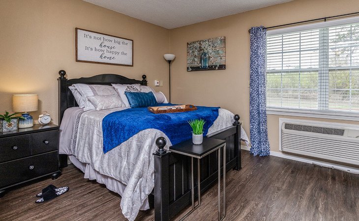 bluebonnet-place-77845-43007_8