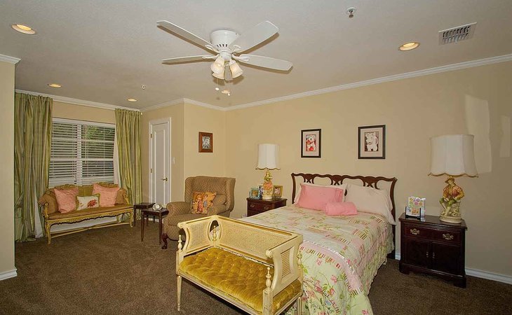 avalon-memory-care-glendora-dallas-75230-43060_3