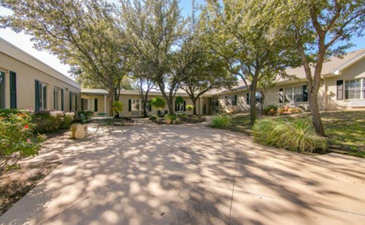 ashwood-court-76180