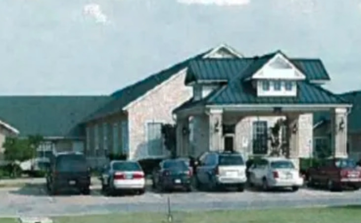 colonial-lodge-assisted-living-75160