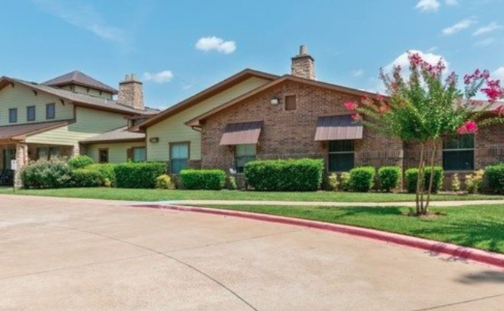 azalea-trails-assisted-living-memory-care-75703
