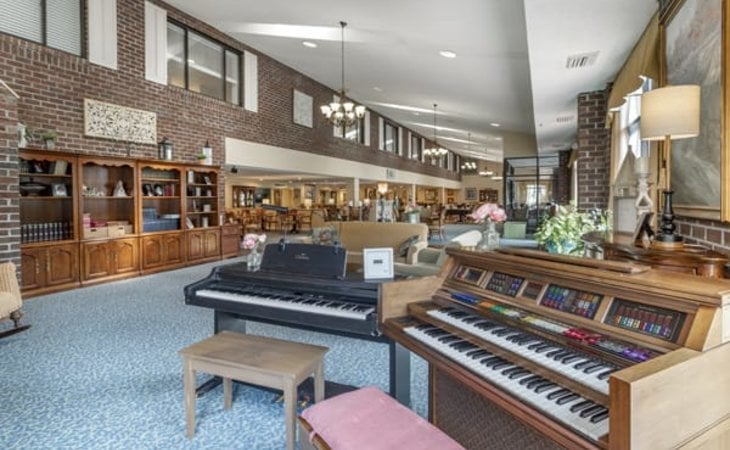 brookdale-bristol-24201-44321_2