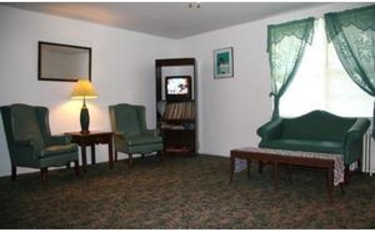 riverdale-assisted-living-22902-44335_2