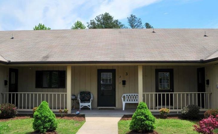 commonwealth-senior-living-at-farnham-22460