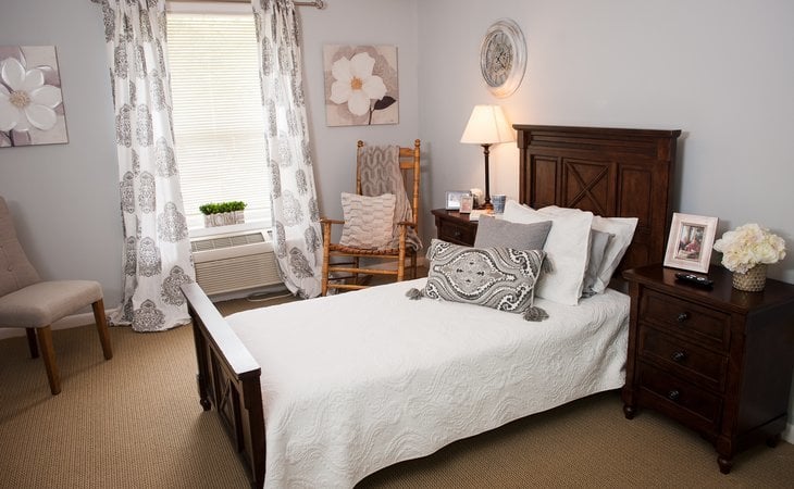 commonwealth-senior-living-at-gloucester-house-23061-44442_6