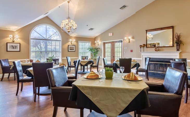renaissance-assisted-living-22713