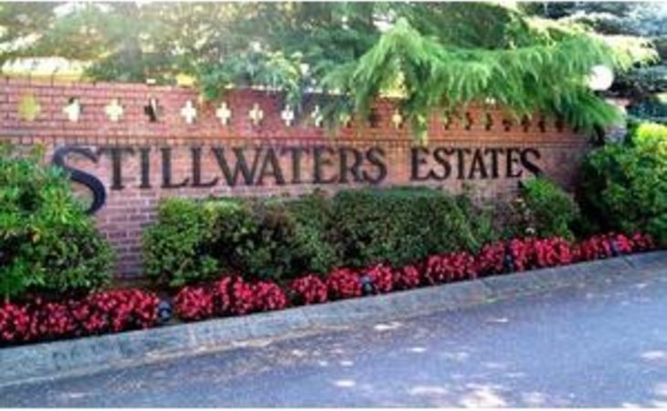 colonial-residence-assisted-living-98531