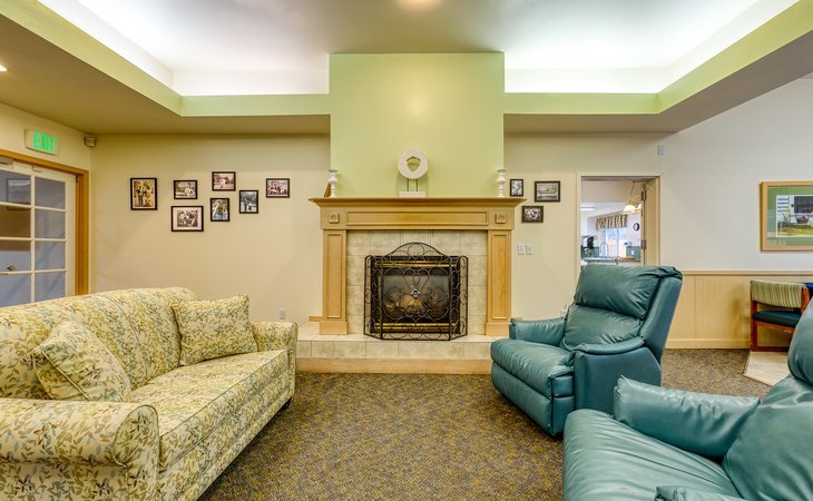 hearthside-manor-memory-care-98466-45107_3