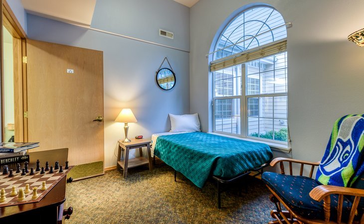 hearthside-manor-memory-care-98466-45107_5
