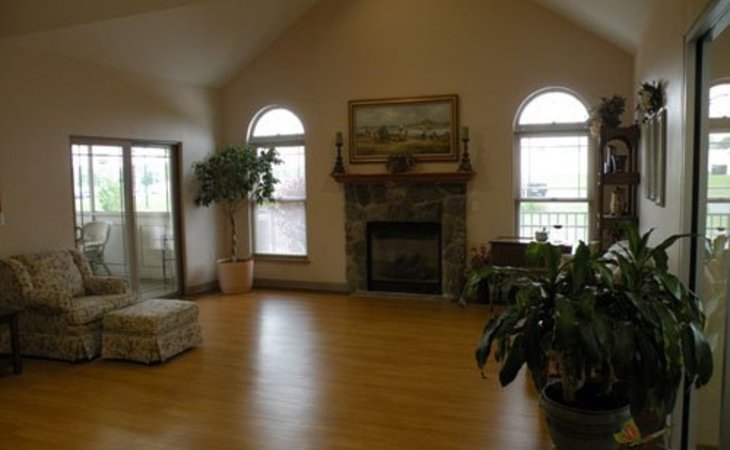 autumn-lake-healthcare-at-greenfield-53221-45822_6