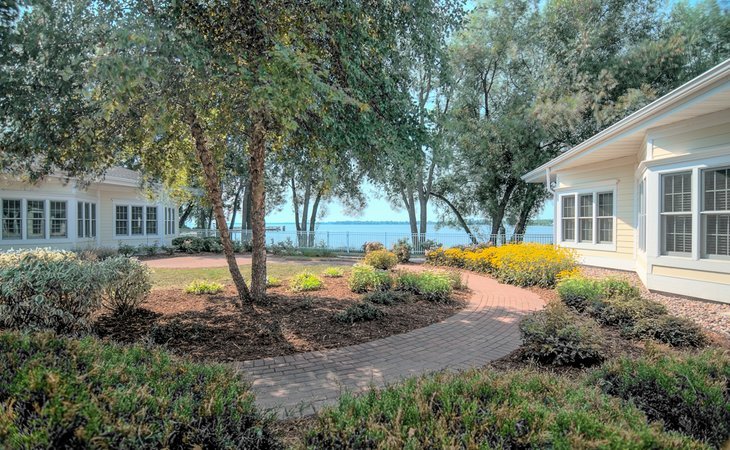 lakeshore-manor-54901-46026_9