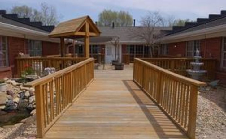 golden-livingcenter-brandywine-46140