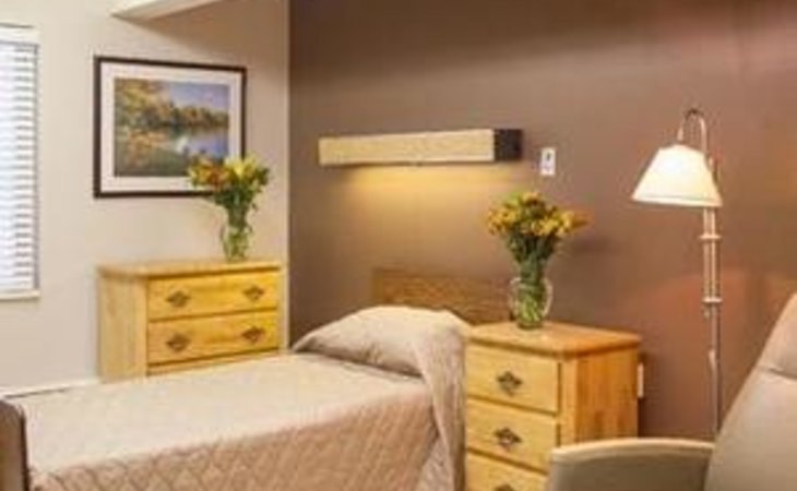 golden-peaks-care-and-rehabilitation-center-80524-5171_5