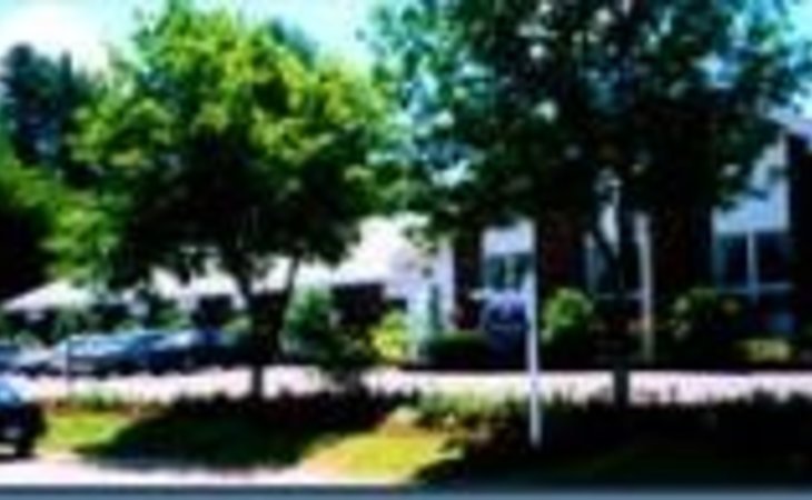 crestwood-care-and-rehabilitation-center-03055