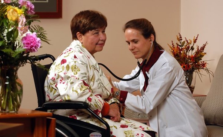 home-health-hospice-care-03054-55567_13