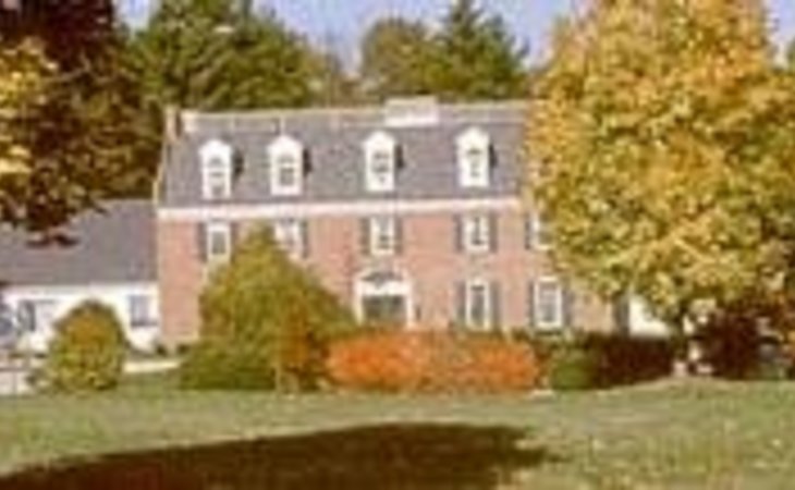 colonial-hill-of-rochester-care-and-rehabilitation-center-03867