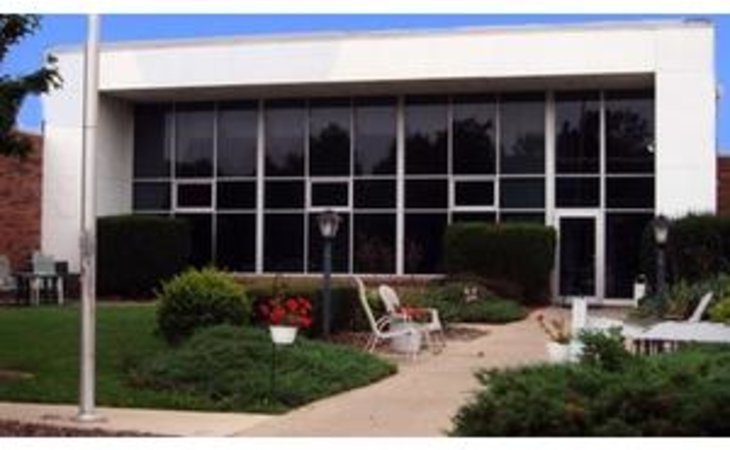 royal-oaks-care-center-61443
