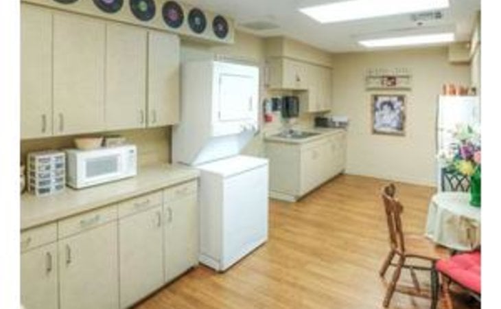closed-southwood-care-center-78704-5709_5