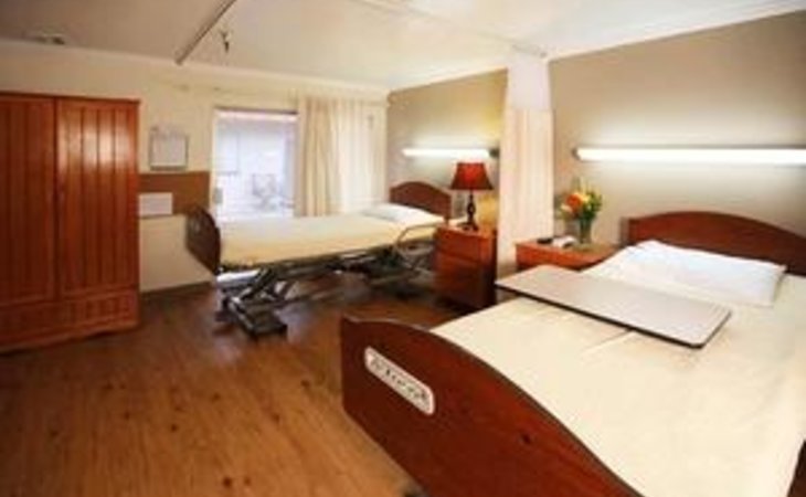 brookside-healthcare-center-92373-5845_5