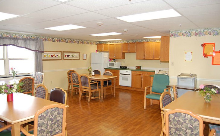 golden-livingcenter-stroud-18301-5921_5