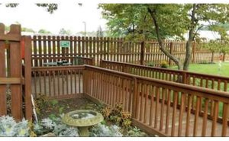 golden-livingcenter-oakmont-15139-6144_3